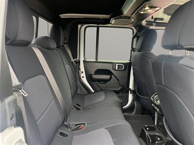 2021 Jeep Gladiator Sport ANNIVERSAR  ANNIVERSAR - Photo 16 - Lennox, CA 90304