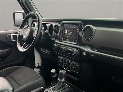 2021 Jeep Gladiator Sport ANNIVERSAR  ANNIVERSAR - Photo 17 - Lennox, CA 90304