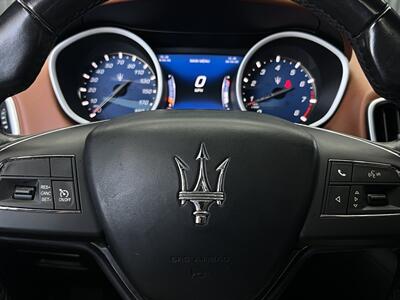 2018 Maserati Ghibli   - Photo 21 - Lennox, CA 90304