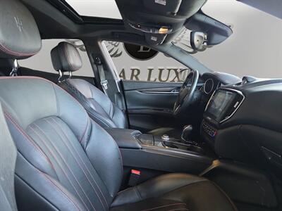 2017 Maserati Ghibli   - Photo 14 - Lennox, CA 90304