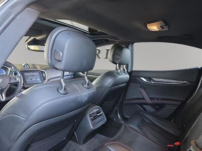 2017 Maserati Ghibli   - Photo 15 - Lennox, CA 90304