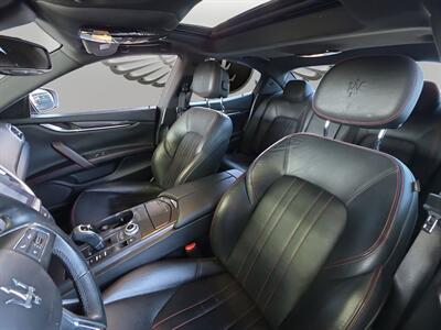 2017 Maserati Ghibli   - Photo 11 - Lennox, CA 90304