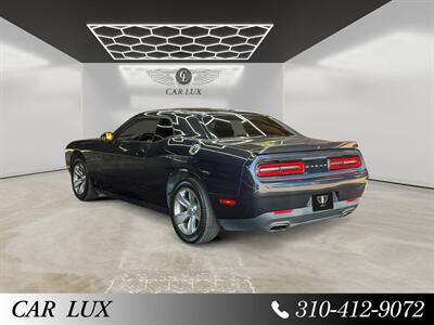 2019 Dodge Challenger SXT - Photo 3 - Lennox, CA 90304