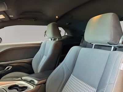 2019 Dodge Challenger SXT - Photo 7 - Lennox, CA 90304