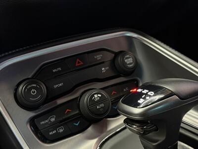 2019 Dodge Challenger SXT - Photo 18 - Lennox, CA 90304