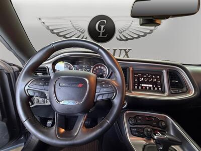 2019 Dodge Challenger SXT - Photo 8 - Lennox, CA 90304