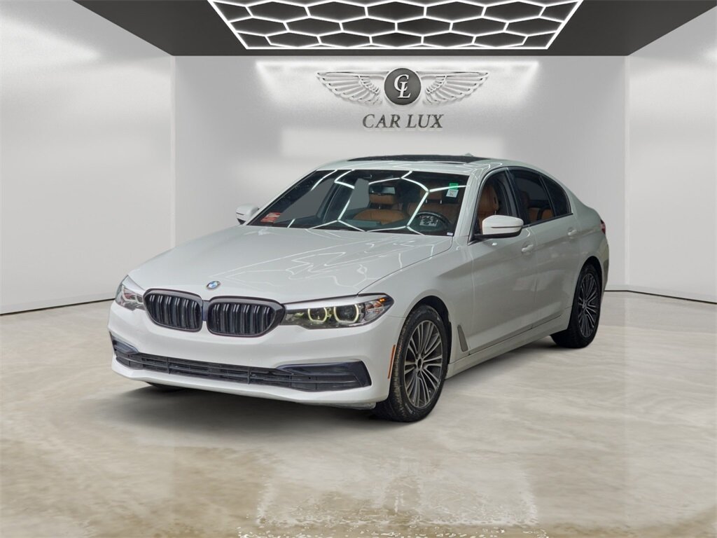 2019 BMW 5 Series 530i's photo