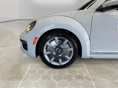 2019 Volkswagen Beetle-Classic 2.0T SE - Photo 14 - Lennox, CA 90304