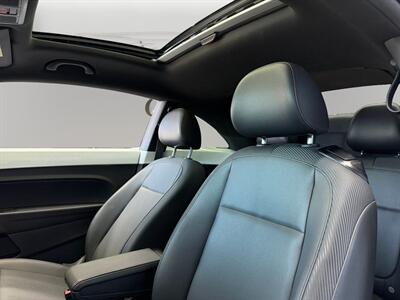 2019 Volkswagen Beetle-Classic 2.0T SE - Photo 9 - Lennox, CA 90304