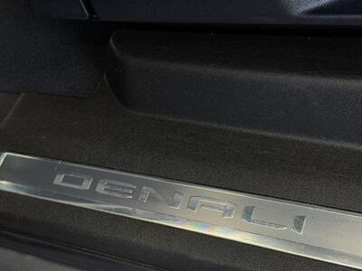 2021 GMC Yukon Denali   - Photo 26 - Lennox, CA 90304