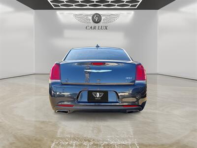 2018 Chrysler 300 Series S   - Photo 6 - Lennox, CA 90304