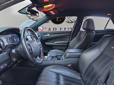 2018 Chrysler 300 Series S   - Photo 9 - Lennox, CA 90304