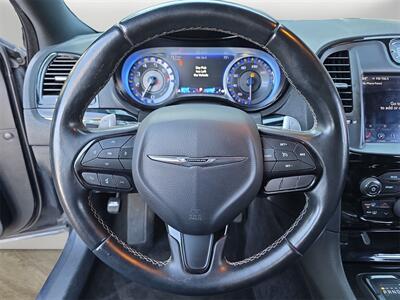 2018 Chrysler 300 Series S - Photo 12 - Lennox, CA 90304