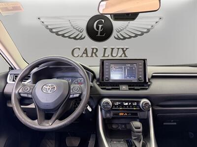 2022 Toyota RAV4 Hybrid LE - Photo 10 - Lennox, CA 90304