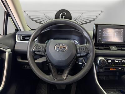2022 Toyota RAV4 Hybrid LE - Photo 12 - Lennox, CA 90304