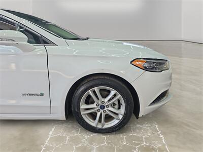2018 Ford Fusion Hybrid SE - Photo 14 - Lennox, CA 90304