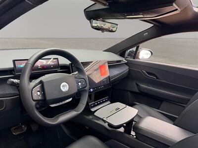 2023 Fisker Ocean Extreme   - Photo 18 - Lennox, CA 90304