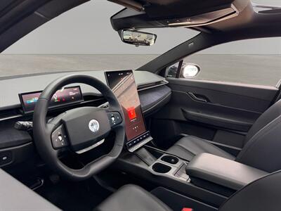 2023 Fisker Ocean Extreme   - Photo 16 - Lennox, CA 90304