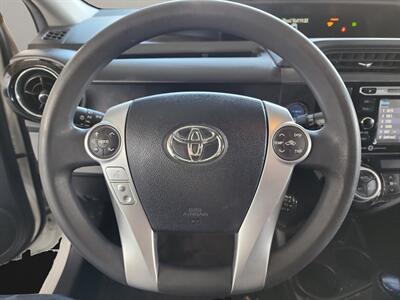 2015 Toyota Prius c Three   - Photo 10 - Lennox, CA 90304