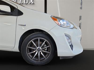 2015 Toyota Prius c Three   - Photo 14 - Lennox, CA 90304