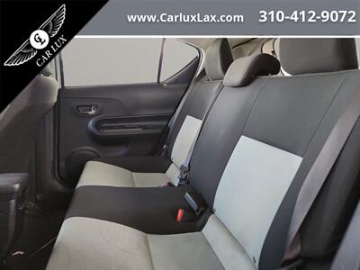 2015 Toyota Prius c Three   - Photo 11 - Lennox, CA 90304