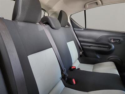 2015 Toyota Prius c Three   - Photo 13 - Lennox, CA 90304