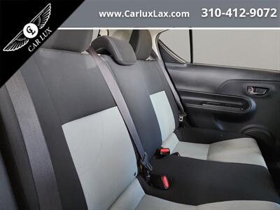 2015 Toyota Prius c Three   - Photo 13 - Lennox, CA 90304