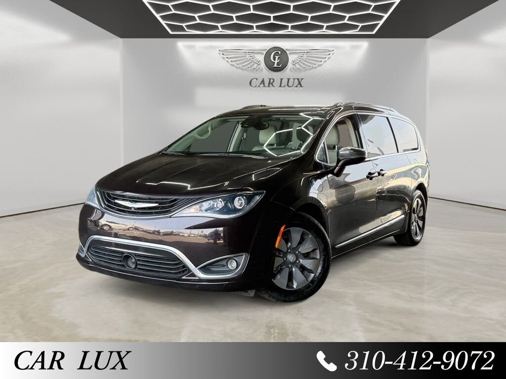 2018 Chrysler Pacifica Hybrid Limited   - Photo 1 - Lennox, CA 90304