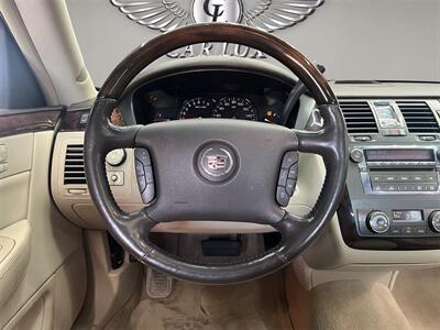 2011 Cadillac DTS Luxury - Photo 6 - Lennox, CA 90304