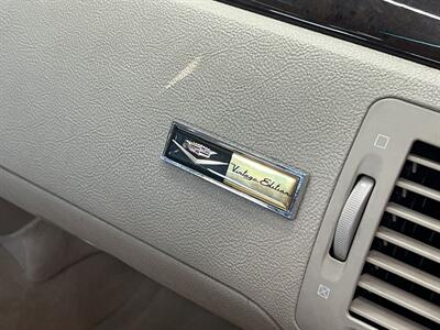 2011 Cadillac DTS Luxury   - Photo 10 - Lennox, CA 90304