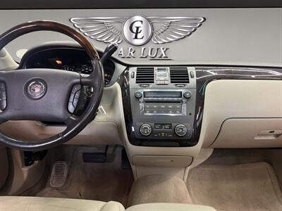 2011 Cadillac DTS Luxury   - Photo 8 - Lennox, CA 90304