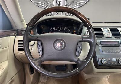 2011 Cadillac DTS Luxury   - Photo 10 - Lennox, CA 90304
