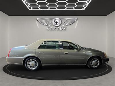 2011 Cadillac DTS Luxury   - Photo 8 - Lennox, CA 90304