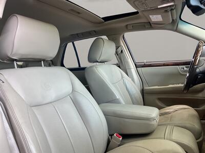 2011 Cadillac DTS Luxury   - Photo 16 - Lennox, CA 90304