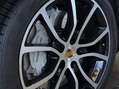 2019 Porsche Cayenne Turbo - Photo 20 - Lennox, CA 90304