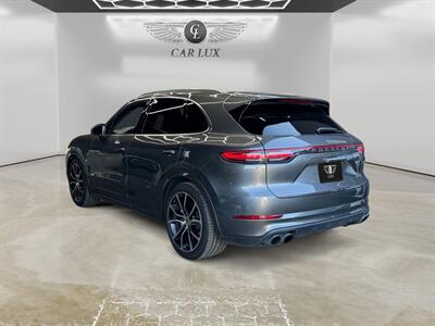 2019 Porsche Cayenne Turbo - Photo 3 - Lennox, CA 90304