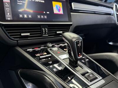 2019 Porsche Cayenne Turbo - Photo 19 - Lennox, CA 90304