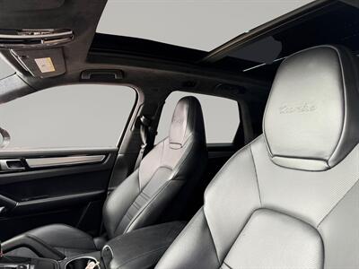 2019 Porsche Cayenne Turbo   - Photo 9 - Lennox, CA 90304