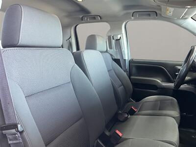 2017 Chevrolet Silverado 1500 LT LT1   - Photo 15 - Lennox, CA 90304