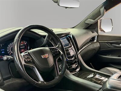 2018 Cadillac Escalade Platinum Edition   - Photo 15 - Lennox, CA 90304