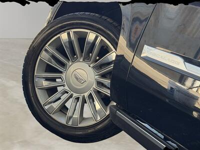 2018 Cadillac Escalade Platinum Edition   - Photo 24 - Lennox, CA 90304