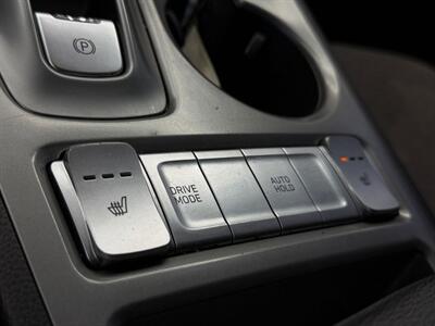 2022 Hyundai KONA Electric SEL   - Photo 21 - Lennox, CA 90304