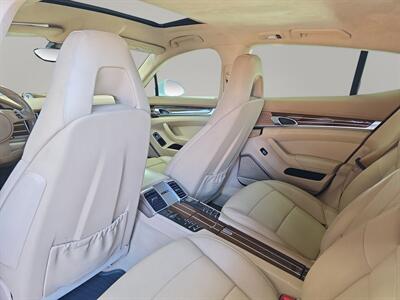 2010 Porsche Panamera Turbo   - Photo 13 - Lennox, CA 90304