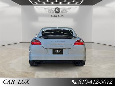2010 Porsche Panamera Turbo   - Photo 4 - Lennox, CA 90304