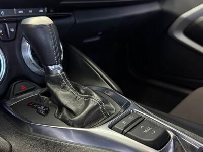 2021 Chevrolet Camaro 1LT   - Photo 18 - Lennox, CA 90304