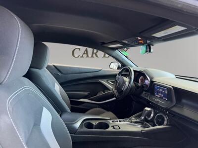 2021 Chevrolet Camaro 1LT   - Photo 14 - Lennox, CA 90304