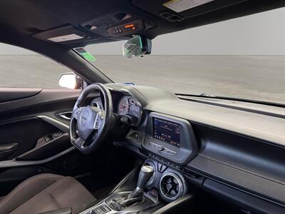 2021 Chevrolet Camaro 1LT   - Photo 21 - Lennox, CA 90304