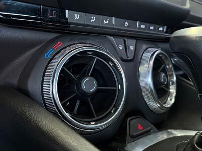 2021 Chevrolet Camaro 1LT   - Photo 19 - Lennox, CA 90304