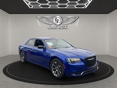 2018 Chrysler 300 Series Touring   - Photo 1 - Lennox, CA 90304