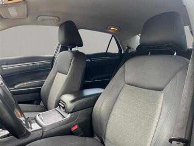 2018 Chrysler 300 Series Touring   - Photo 8 - Lennox, CA 90304